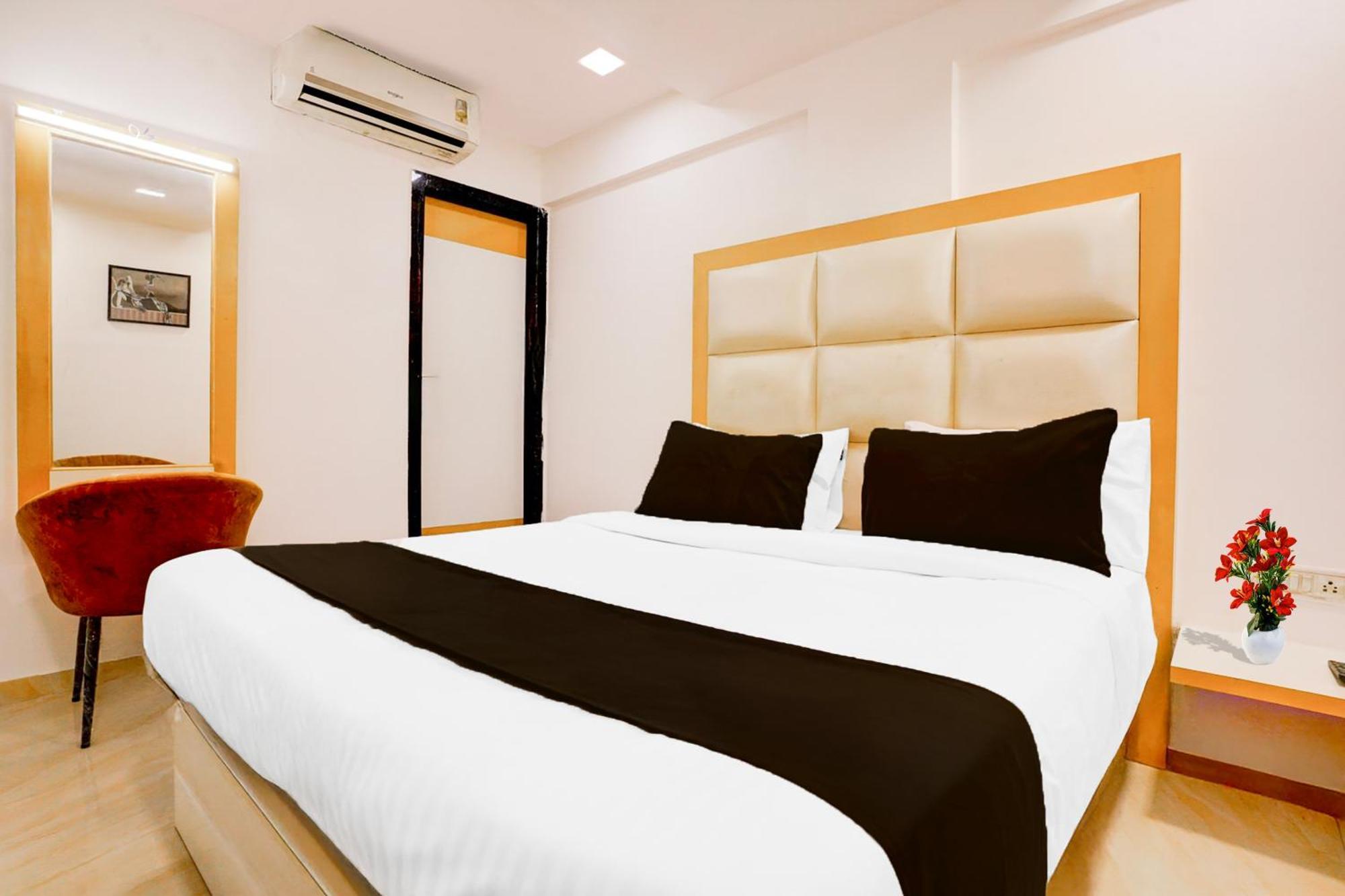 Super Collection O Andheri West Near Kokilaben Hospital Hotel Mumbai